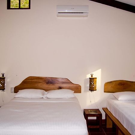Mamma E Papa Aparthotel Ojochal Bagian luar foto