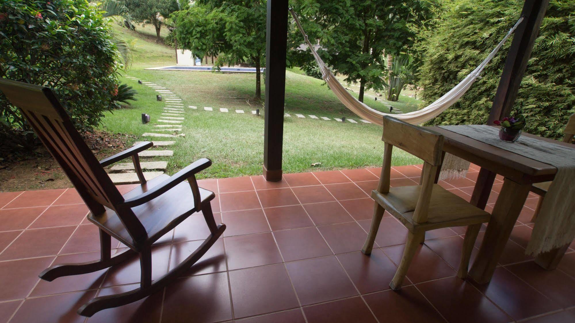 Mamma E Papa Aparthotel Ojochal Bagian luar foto